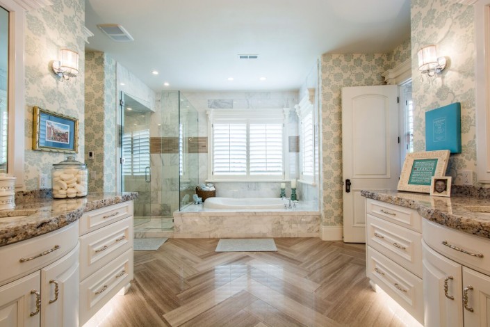 Mont Royal - South Jordan Custom Home Interior bathroom with bathing tub and shower